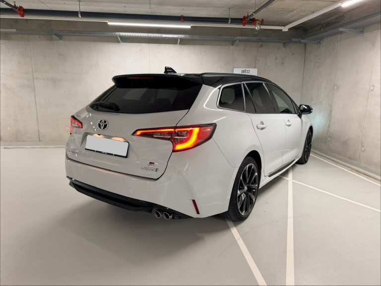 TOYOTA Corolla Touring Sports 2.0 HSD GR-S e-CVT