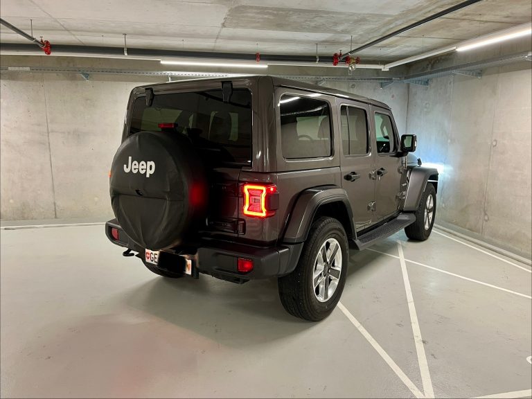 JEEP Wrangler 2.2MJ Unlimited Sahara Automatic