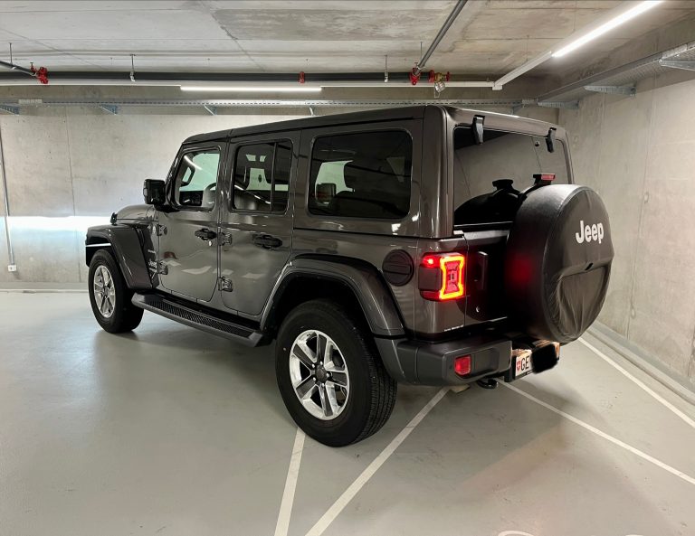 JEEP Wrangler 2.2MJ Unlimited Sahara Automatic