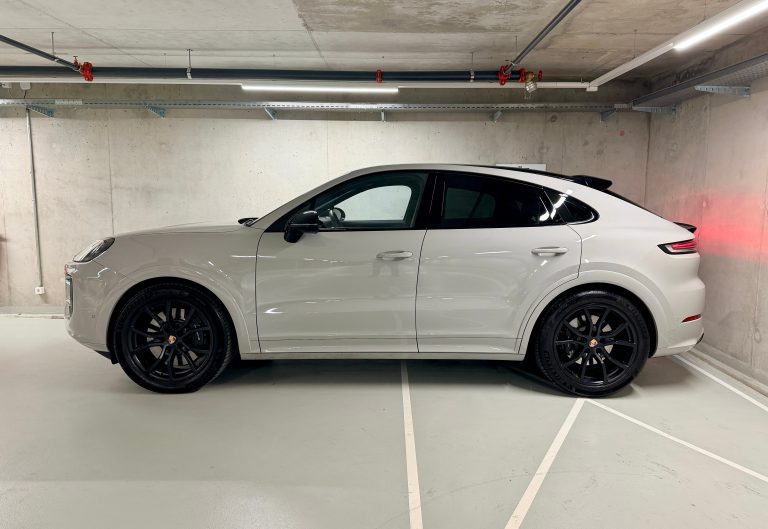 PORSCHE Cayenne Coupé GTS Tiptronic