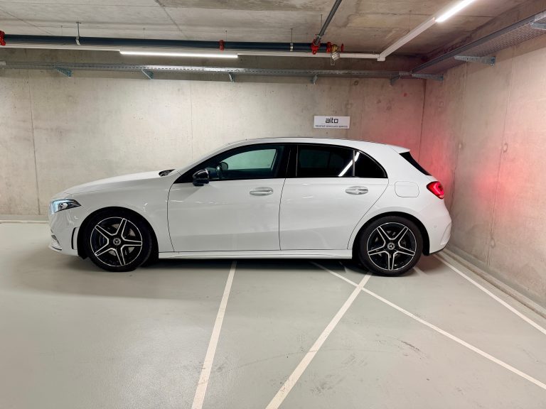 MERCEDES-BENZ A 220 AMG Line 7G-DCT 4Matic