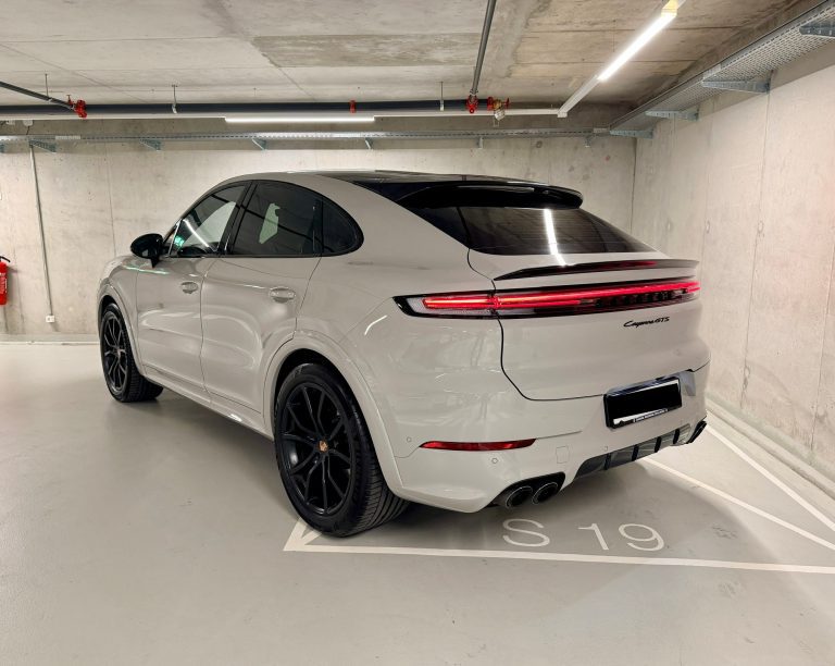 PORSCHE Cayenne Coupé GTS Tiptronic